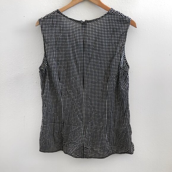 ST. JOHN Sleeveless  V-Neck Silk Blend Blouse Small Large - Picture 2 of 10